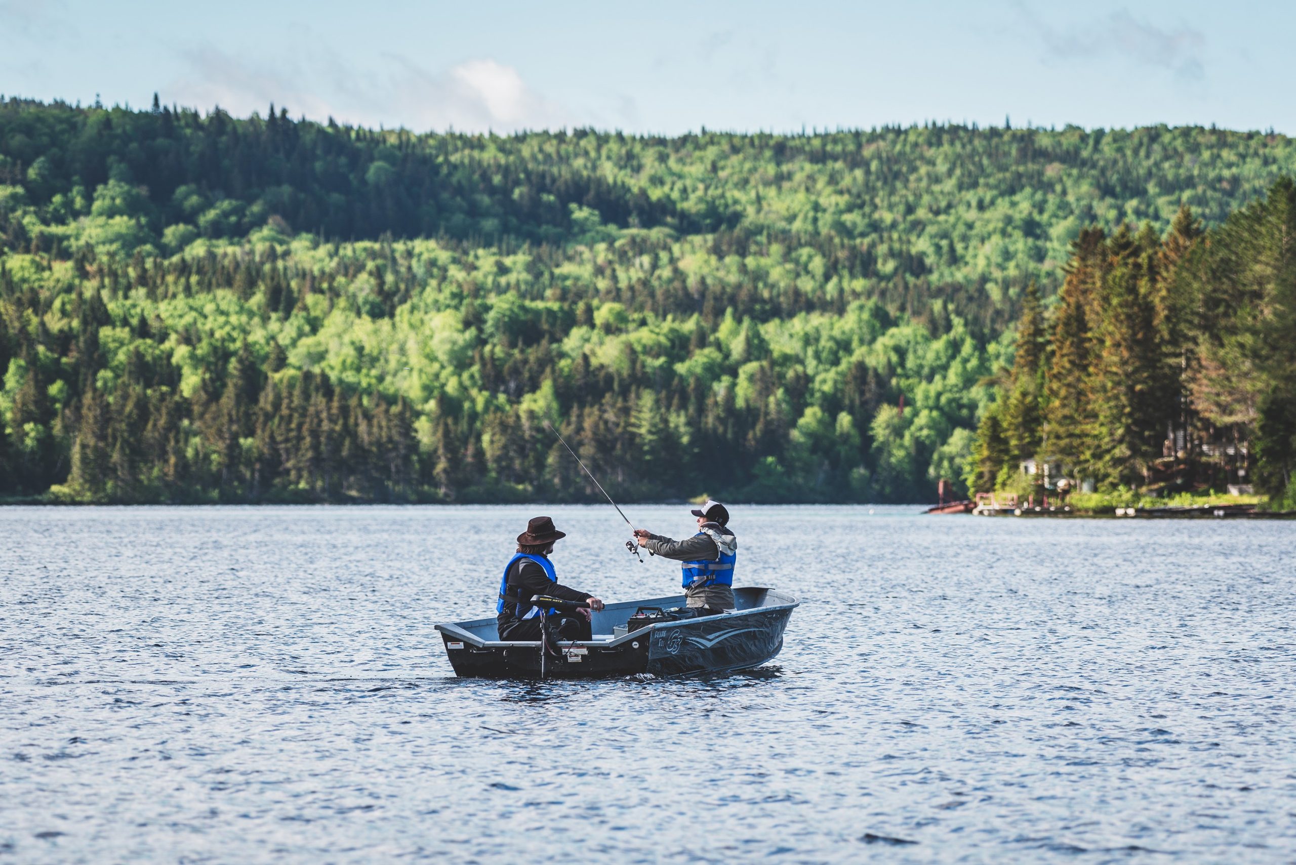 Photo de couverture - Pêche en embarcation